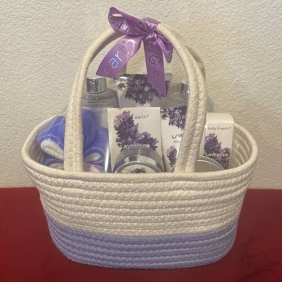 Body & Earth Bath & Body Pc Body Earth Lavender Gift Set Poshmark